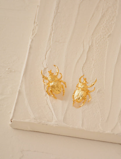 Aretes Escarabajo