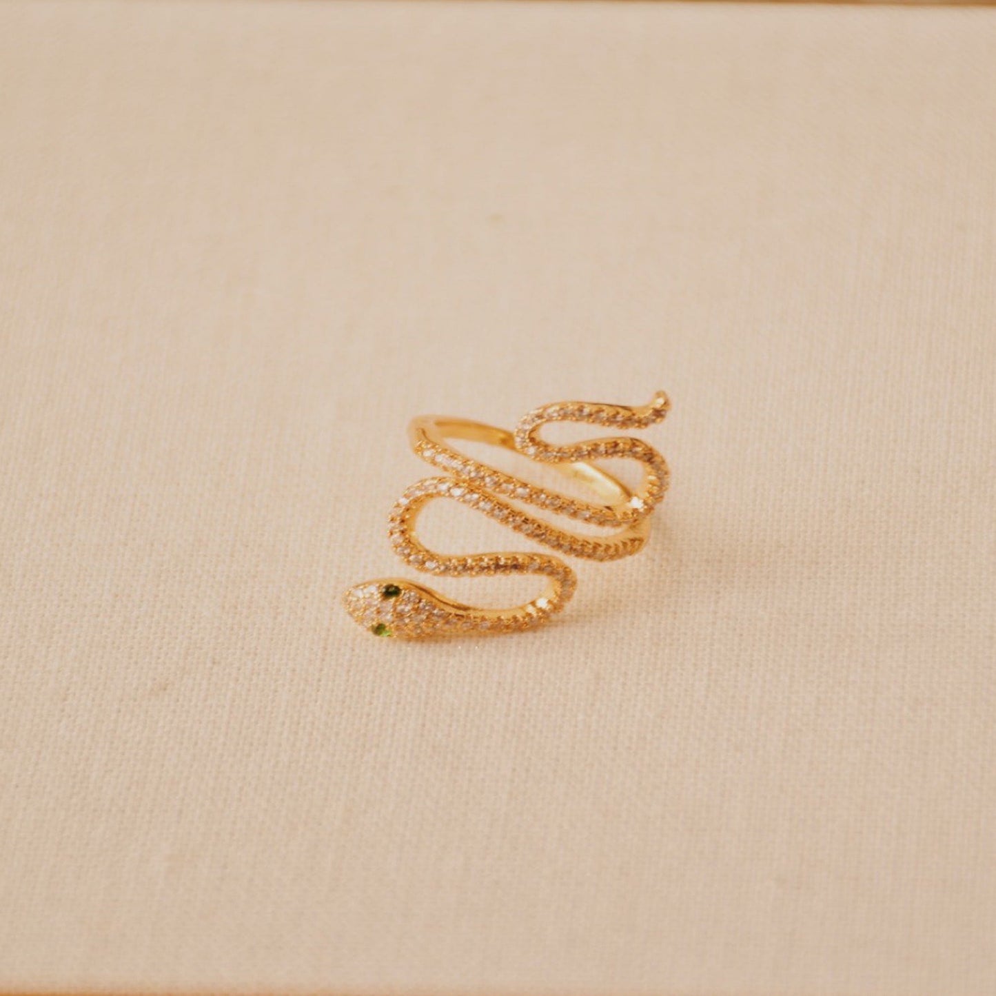 Anillo Snake Esmeralda